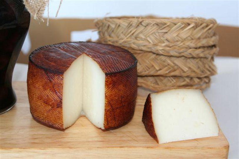 Queso Artesano de Cabra Payoya Curado al Pimentón Pajarete - Imagen 3
