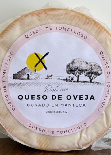 Queso Artesano de Leche Cruda de Oveja Curado en Manteca